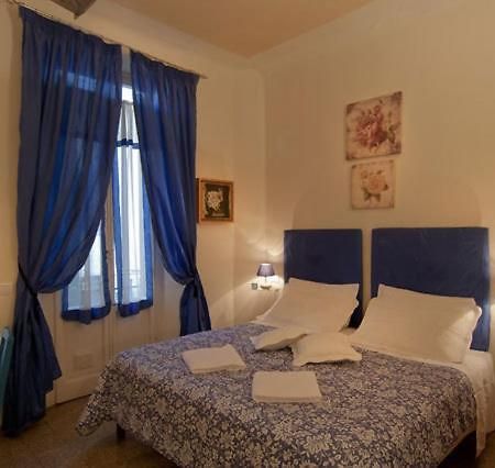 Bed and Breakfast Bed & Bed Peterson Florencia Exterior foto