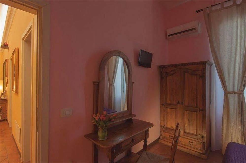 Bed and Breakfast Bed & Bed Peterson Florencia Exterior foto